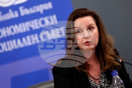 Дискусия на тема „Финансовата грамотност като фактор за инвестиции, доходи и еврозона"