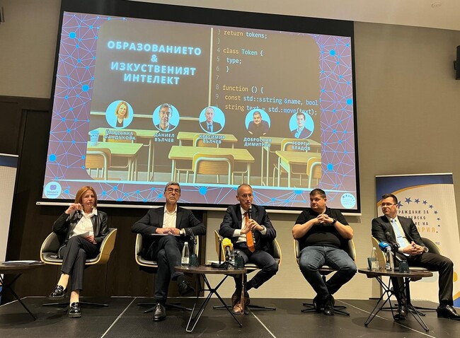 Сред най-важните въпроси пред образователната система е да подготвим децата за ерата на изкуствения интелект, каза министър Красимир Вълчев