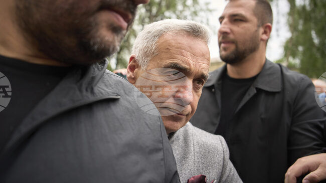 Наемникът Хорациу Потра, обвинен в опит за извършване на действия срещу конституционния ред в Румъния, иска да се предаде на властите