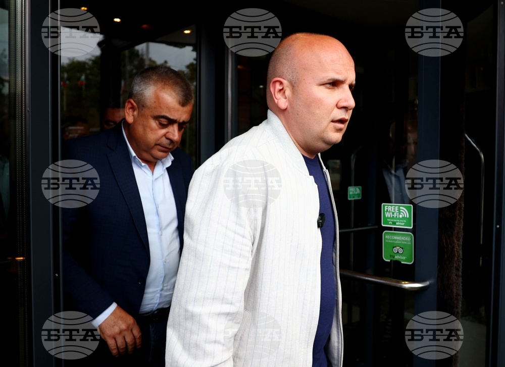 Democracy, Rights and Freedoms MPs Meet with Regional Representatives to Discuss Party's Future after Leader's Resignation