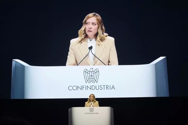 АНСА: Преговорите между САЩ и ЕС трябва да бъдат „политически, а не бюрократични“, заяви Мелони