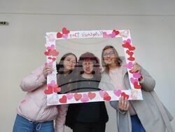 община Разград - Ученици от три гимназии участваха в превантивна кампания в Деня на влюбените 14 февруари 