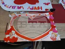 община Разград - Ученици от три гимназии участваха в превантивна кампания в Деня на влюбените 14 февруари 