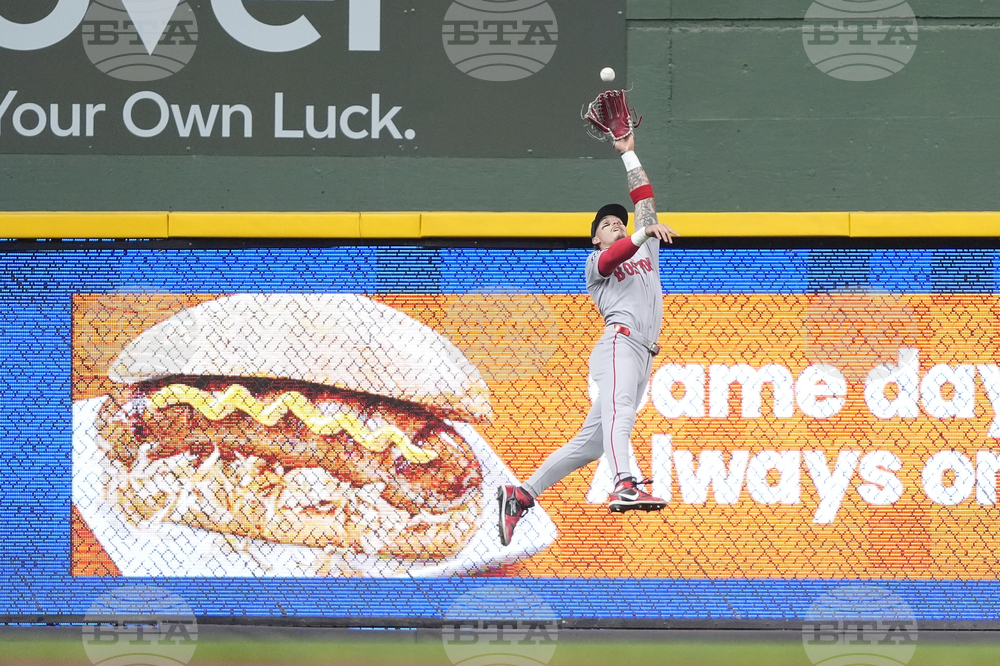 Red Sox Brewers Baseball