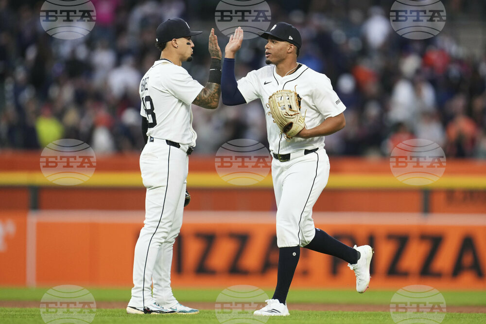 Giants Tigers Baseball
