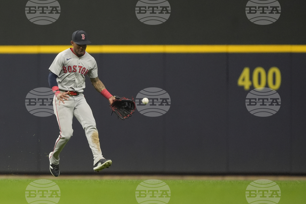 Red Sox Brewers Baseball