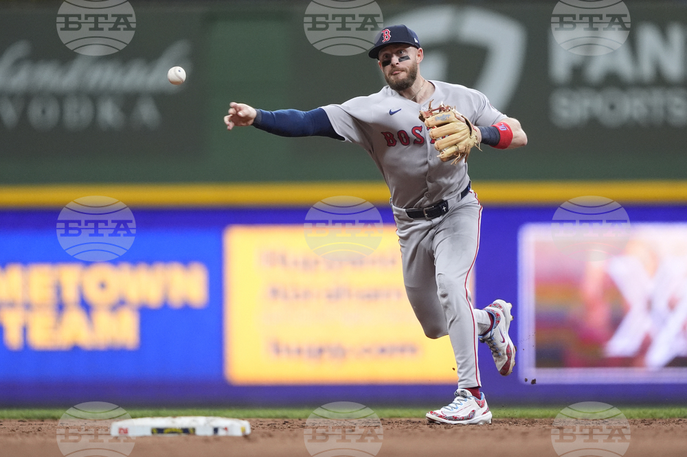 Red Sox Brewers Baseball