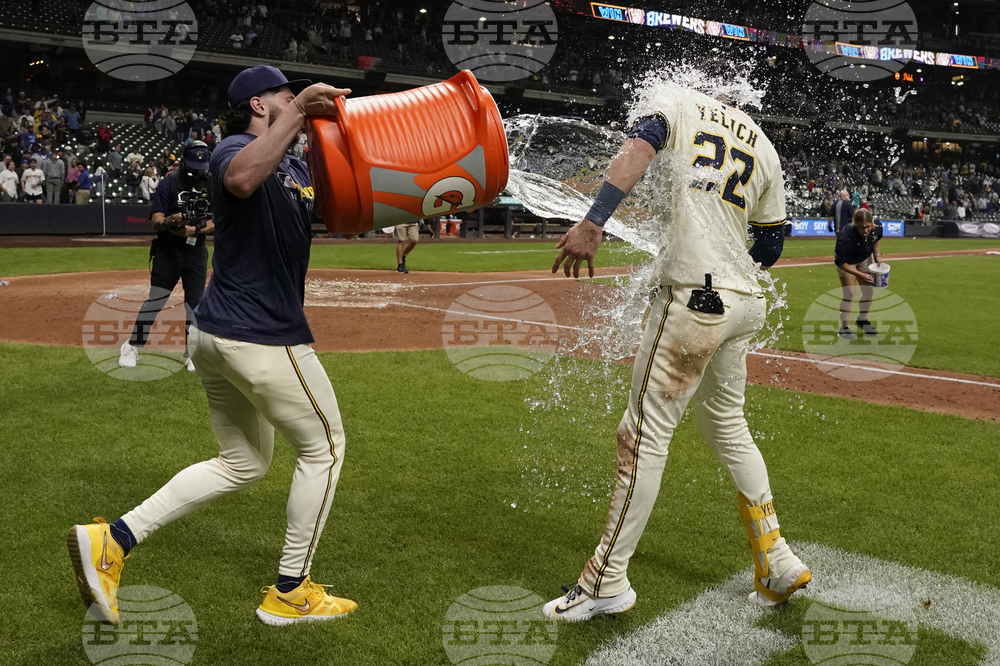 Red Sox Brewers Baseball