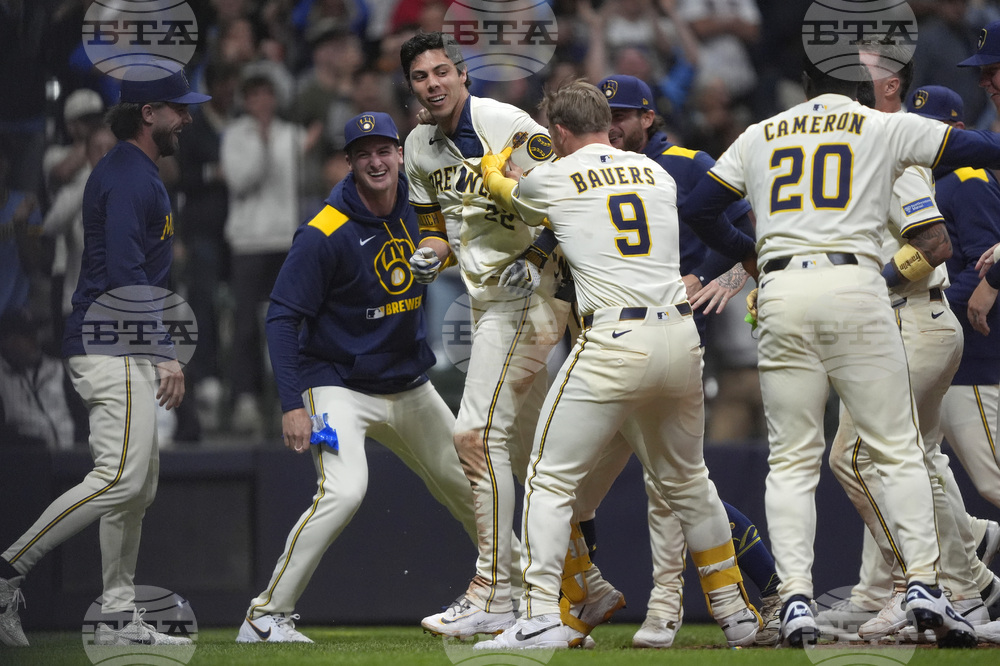 Red Sox Brewers Baseball