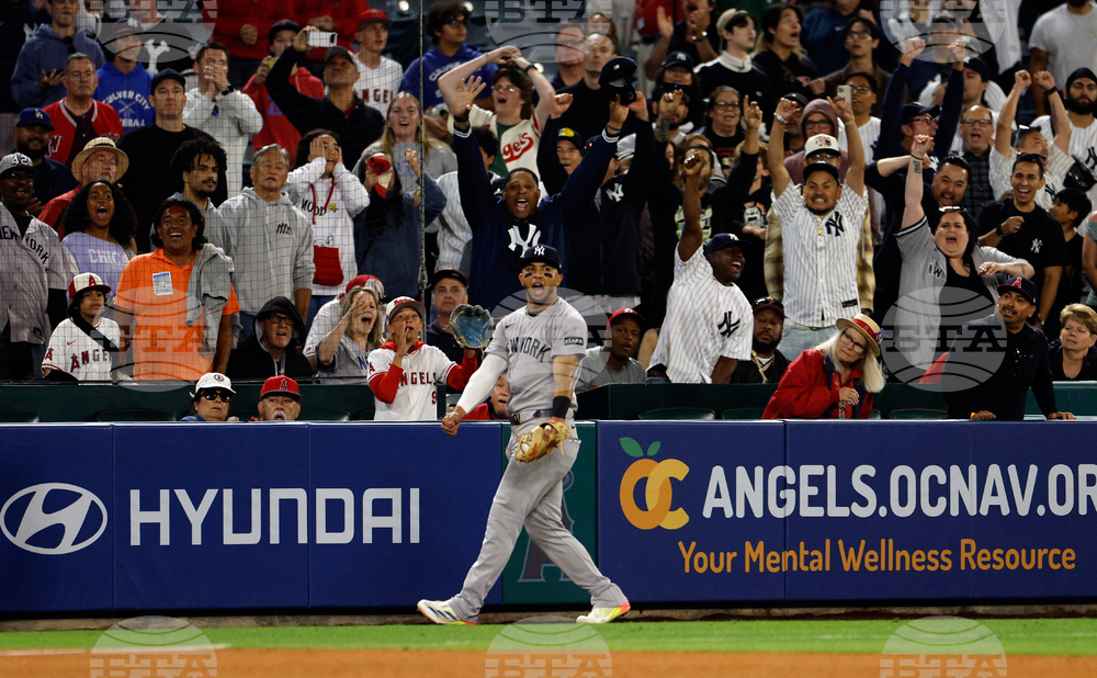APTOPIX Yankees Angels Baseball