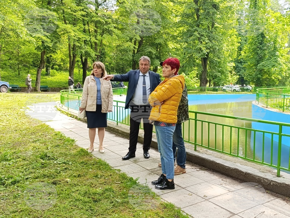 Косенето в Шумен продължава в „Кьошковете“ и кв. Боян Българанов