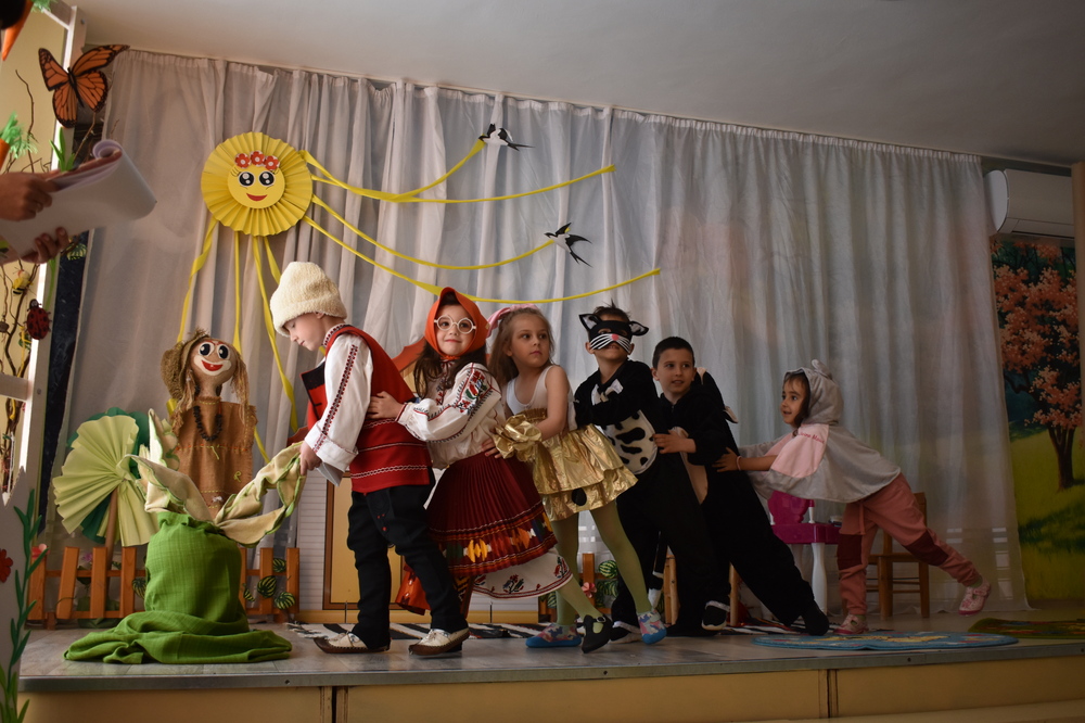 Община Разград: С интересен спектакъл завърши проектът по НП“Хубаво е в детската градина“ в ДГ“Райна Княгиня“