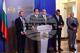Министерски съвет - Даниел Митов - брифинг