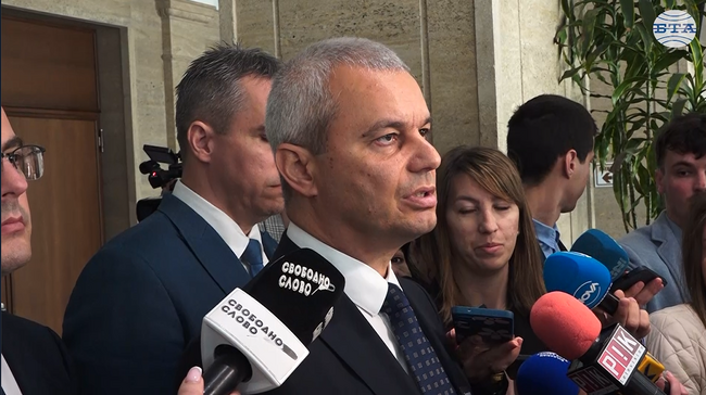 За протест против еврото на 31 май в София и страната съобщи Костадин Костадинов