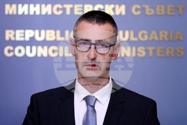 Министерски съвет - Даниел Митов - брифинг