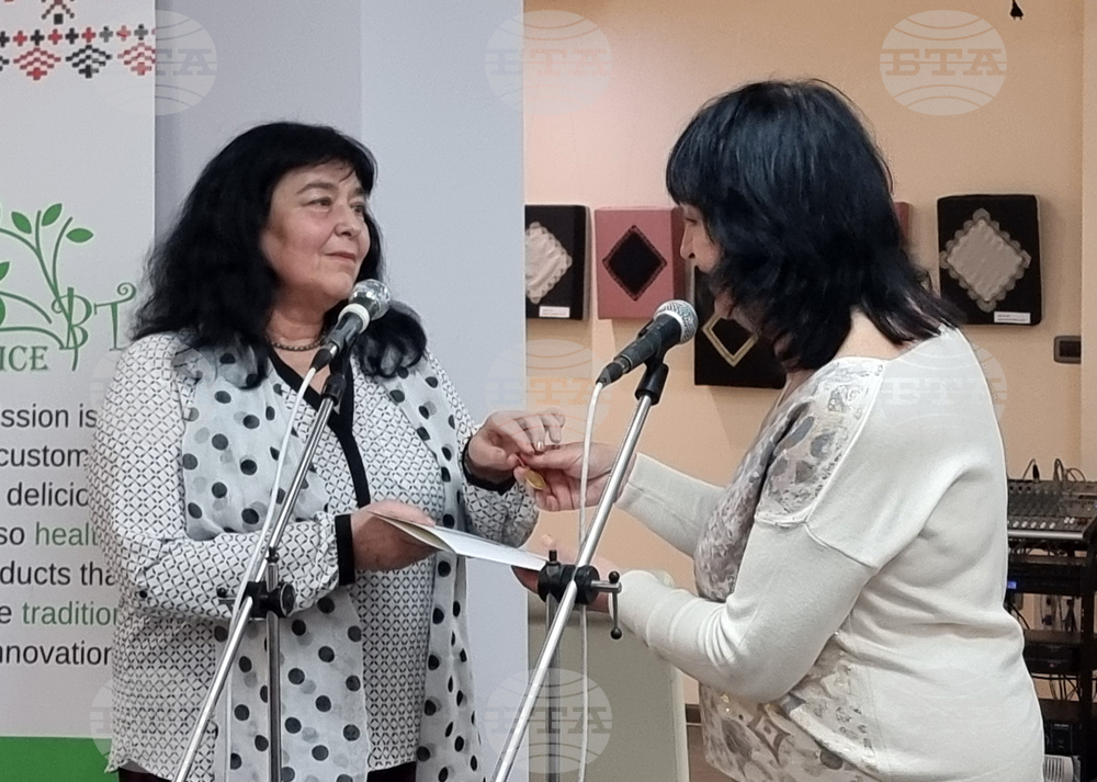 Трима варненски журналисти бяха отличени с наградата на СБЖ „Златно перо“