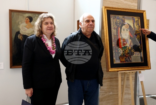 Картини от Художествената галерия в Казанлък, сред които и "Ахинора" на Иван Милев, гостуват на Народното събрание