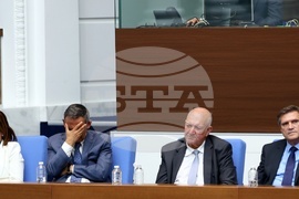 Парламент - Комисия за разкриване на документите и за обявяване на принадлежност на български граждани към Държавна сигурност и разузнавателните служби на Българската народна армия - членове - обсъждане