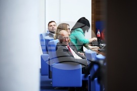 Парламент - Комисия за разкриване на документите и за обявяване на принадлежност на български граждани към Държавна сигурност и разузнавателните служби на Българската народна армия - членове - обсъждане