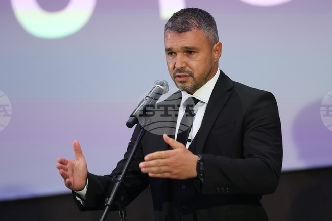 Валери Божинов: „В Италия и България имаше футболисти, които пушеха, пиеха и въпреки това печелеха“