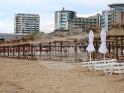 Варна - плаж „Златни пясъци“ - син флаг