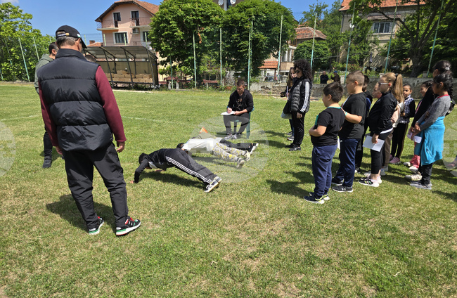 „Президентският тест“, който е част от инициативата „Спортувай с Президента“, се провежда в Белоградчик