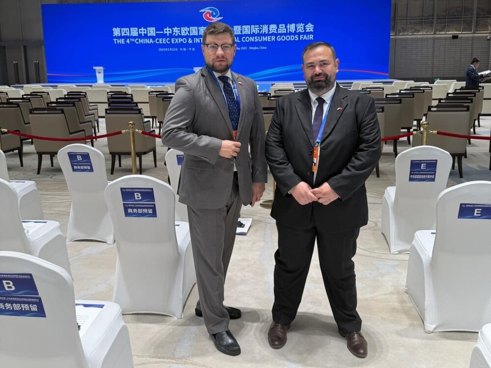 България е позната в Китай най-вече със земеделската си продукция и образованието, каза пред БТА предприемачът Атанас Михнев