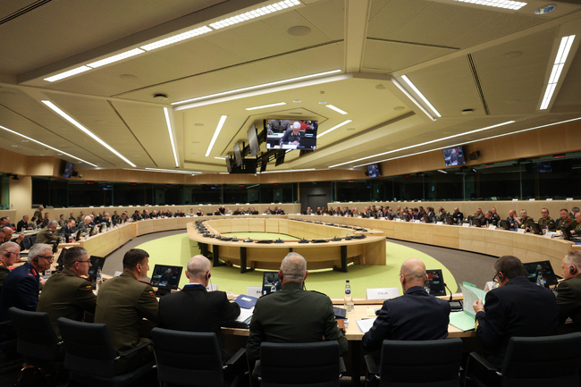 Занапред ще имаме нужда и от груба сила, предупреди новият ръководител на Военния комитет на ЕС