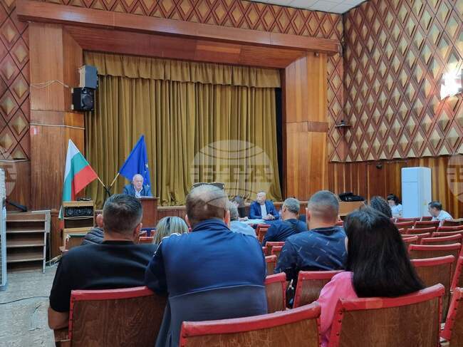 Общинският съвет на Калояново гласува разпределението на целевата субсидия за капиталови разходи