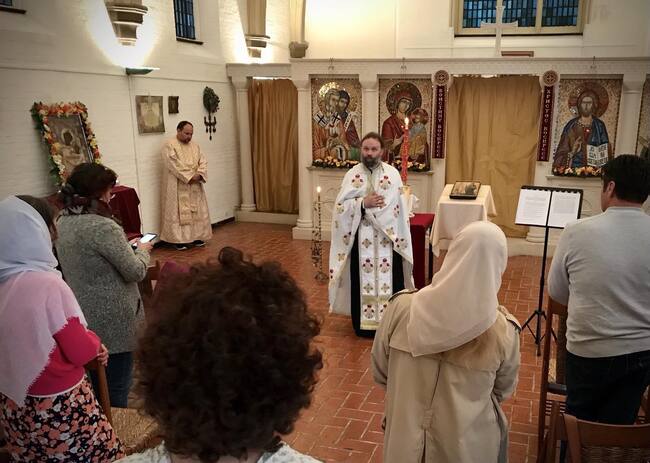 Православният храм „Св. св. Кирил и Методий“ в Хамбург отбеляза Неделята на Слепия