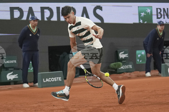 Карлос Алкарас се класира за третия кръг на "Ролан Гарос"