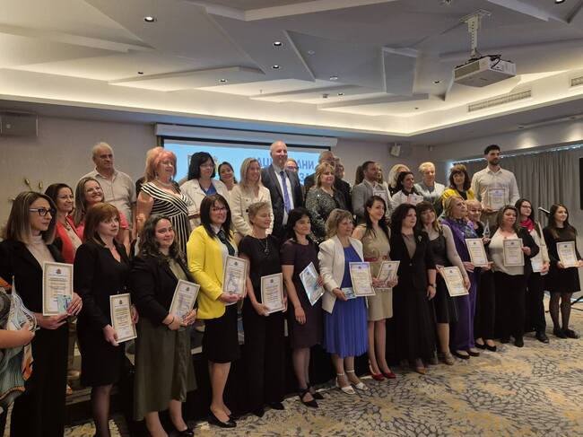 Доброто партньорство е ключът към приобщаващото образование, каза министър Красимир Вълчев при първите награди за приобщаващо образование