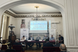 Сърбия - кръгла маса