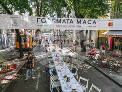 „Голямата маса“ събира граждани, съседи и артисти в четири тематични издания тази година, снимка – организатори