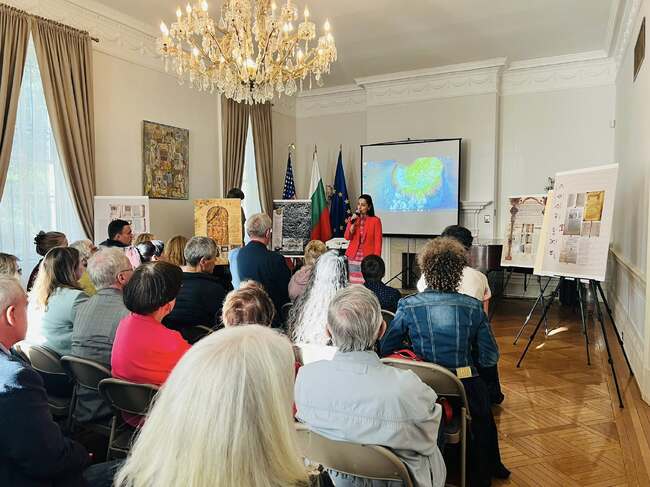 Представители на българската общност в САЩ отбелязаха 24 май в Посолството ни във Вашингтон