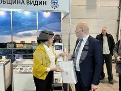 Снимка: Община Видин - Министърът на туризма посети щанда на Община Видин на изложението ВАКАНЦИЯ & СПА