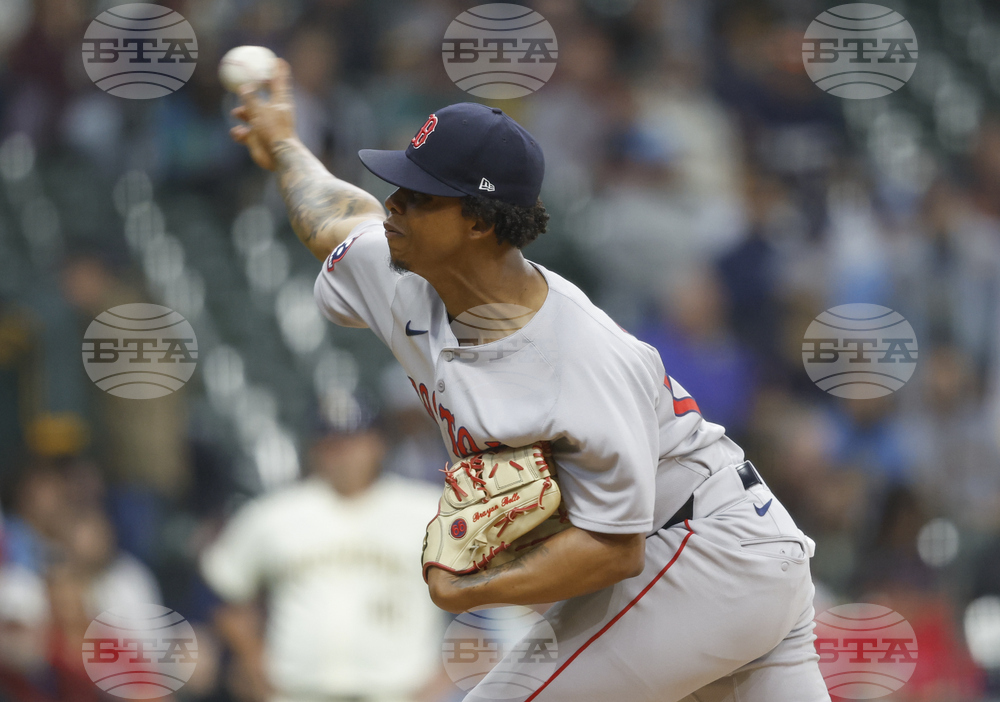 Red Sox Brewers Baseball