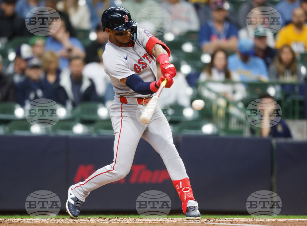 Red Sox Brewers Baseball