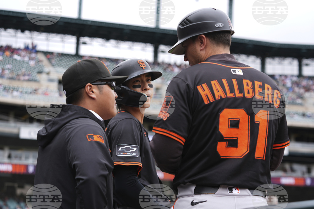 Giants Tigers Baseball