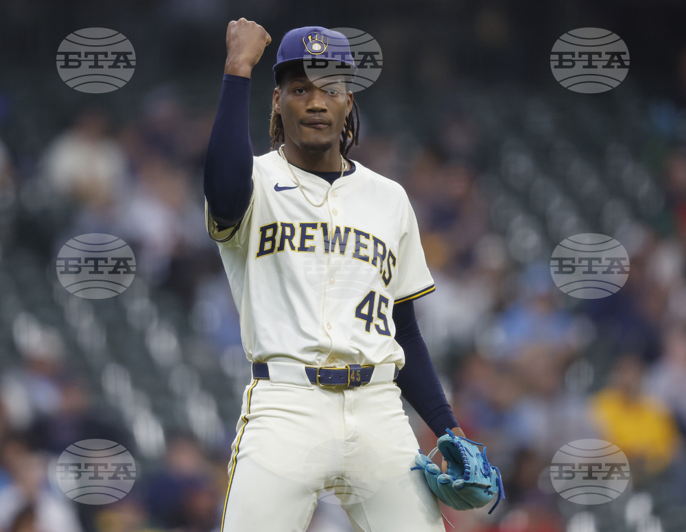 Red Sox Brewers Baseball