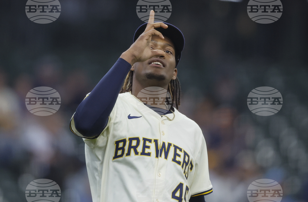 Red Sox Brewers Baseball