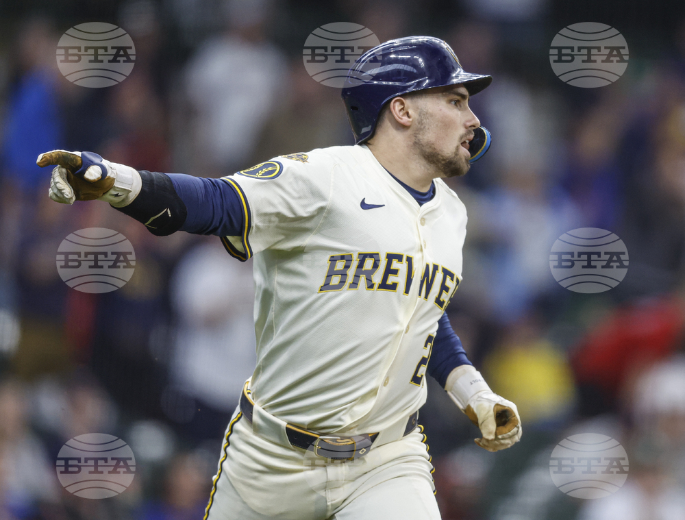 Red Sox Brewers Baseball