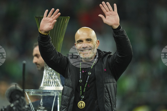 Мениджърът на Челси Енцо Мареска е намалил намалил интензивността и продължителността на тренировките на тима заради горещините в САЩ