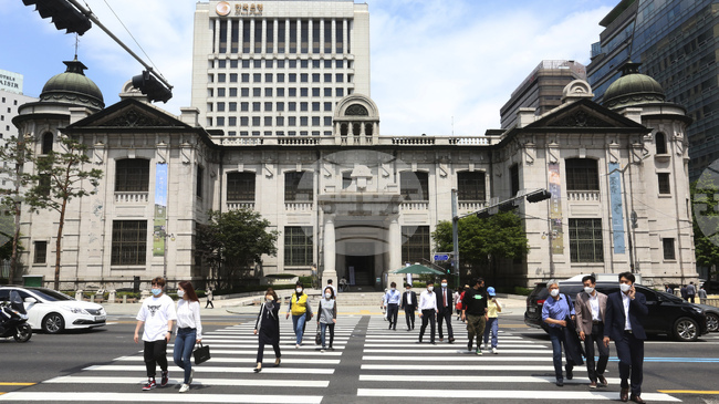 Растежът на икономиката на Южна Корея се забавя до 1 на сто през 2025 г., сочат предварителни данни на централната банка 