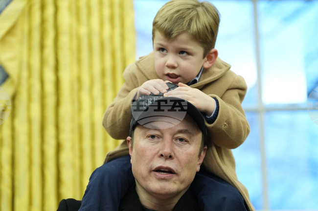 АФП: Ключови моменти на Мъск в Белия дом и като част от екипа на Тръмп