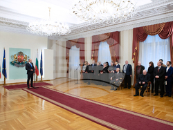 Снимка: Президентство - Президентът Румен Радев удостои с висши държавни отличия изтъкнати дейци в областта на културата, науката, образованието и медицината