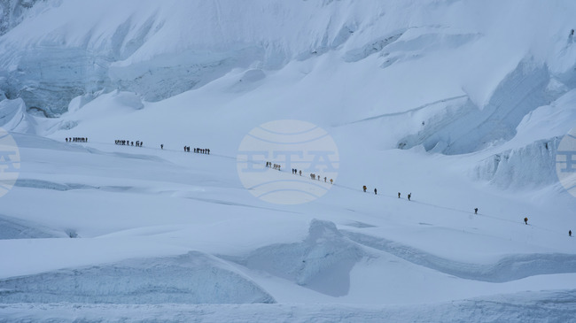 Властите в Непал арестуваха шестима ръководители на планински спасителни служби, обвинени в застрахователни измами 
