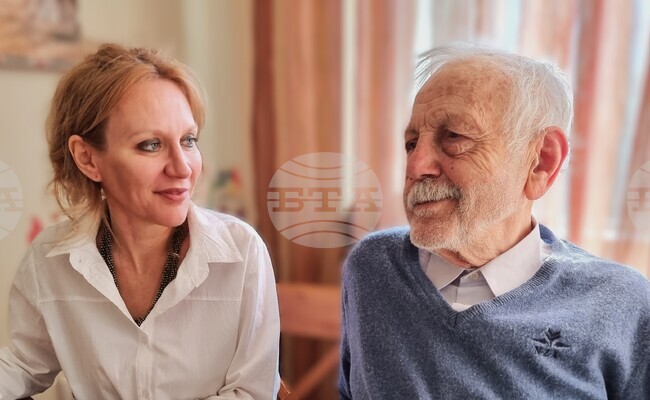 Да режисираш Ицко Финци е като да режисираш природно явление, казва Лиза Боева пред БТА 