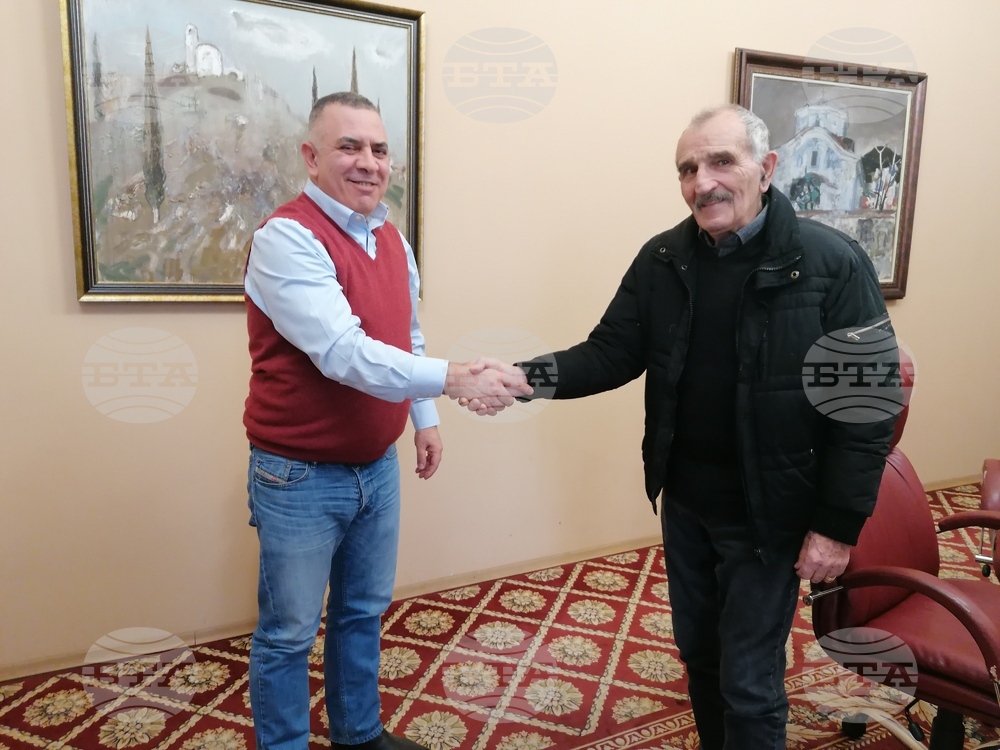 Община Сливен: Д-р Георги Килограмски получи отличие за особени заслуги