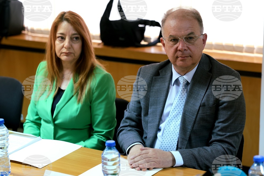 Комисията за защита на конкуренцията и Комисията за защита на потребителите - брифинг